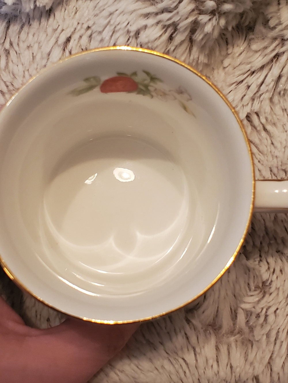 Vintage Rosina-QUEEN'S Fine Bone China VIRGINA STRAWBERRY Gold Trim FLAT MUG - Picture 8 of 8